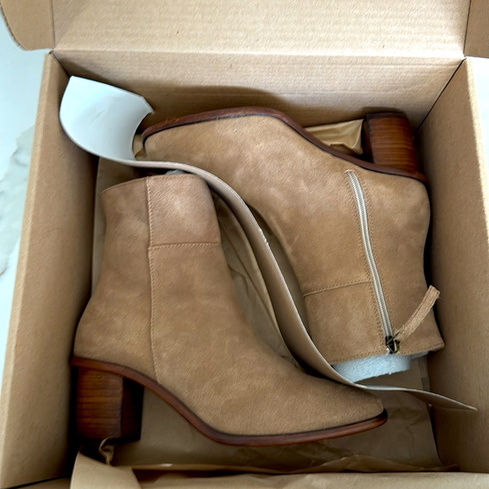 Portland leather square toe heeled boot